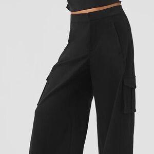 ALO Yoga Black Cargo Pants